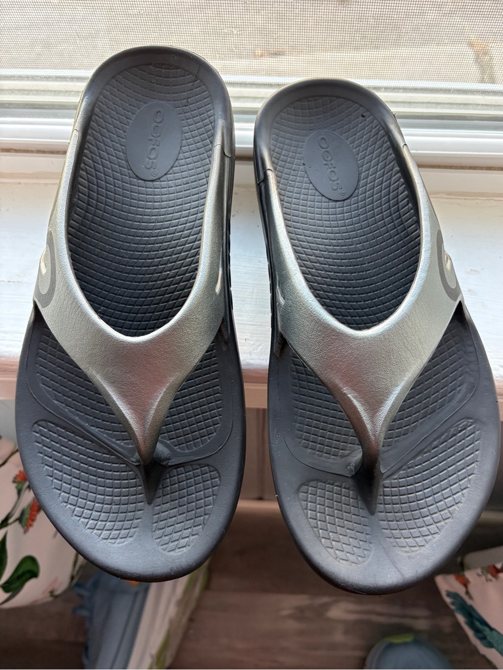 OOFOS Original Sport Thong Sandals - Picture 2 of 3